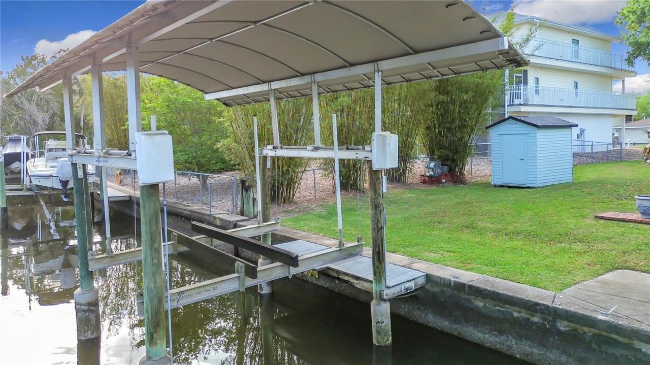 1851 NW 18th Street , Crystal River, FL 34428 Photo