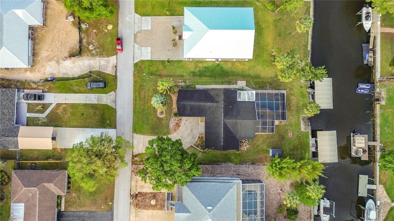 1851 NW 18th Street , Crystal River, FL 34428 Photo