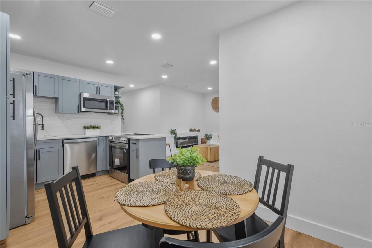 3243 6th Avenue S, Saint Petersburg, FL 33712 Photo