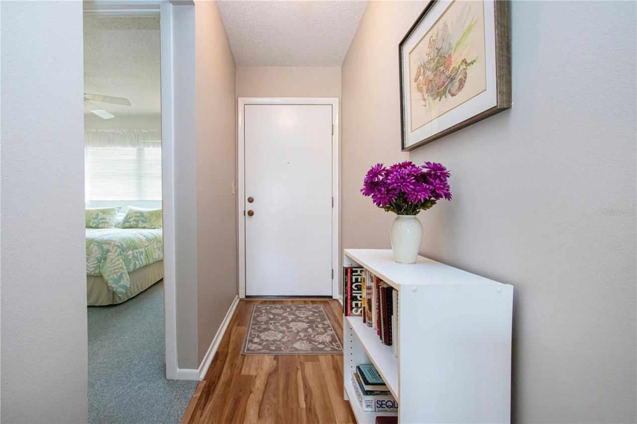 390 301 Boulevard W, Unit 12D, Bradenton, FL 34205 Photo