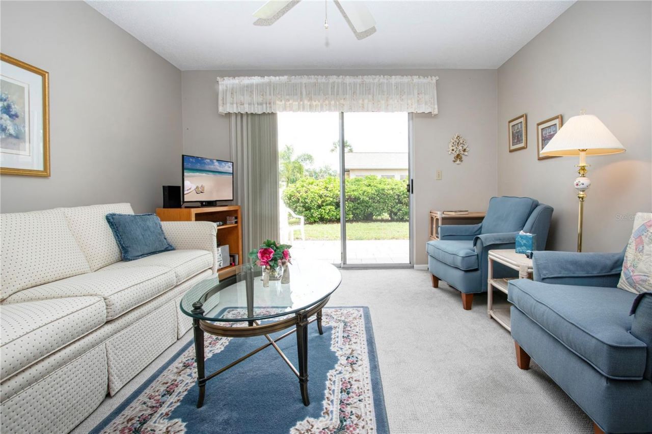 390 301 Boulevard W, Unit 12D, Bradenton, FL 34205 Photo