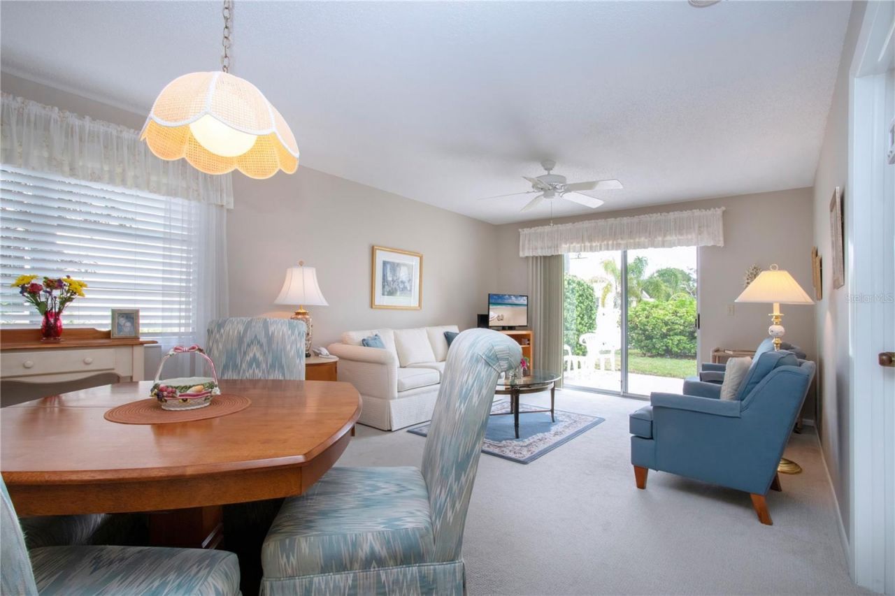 390 301 Boulevard W, Unit 12D, Bradenton, FL 34205 Photo