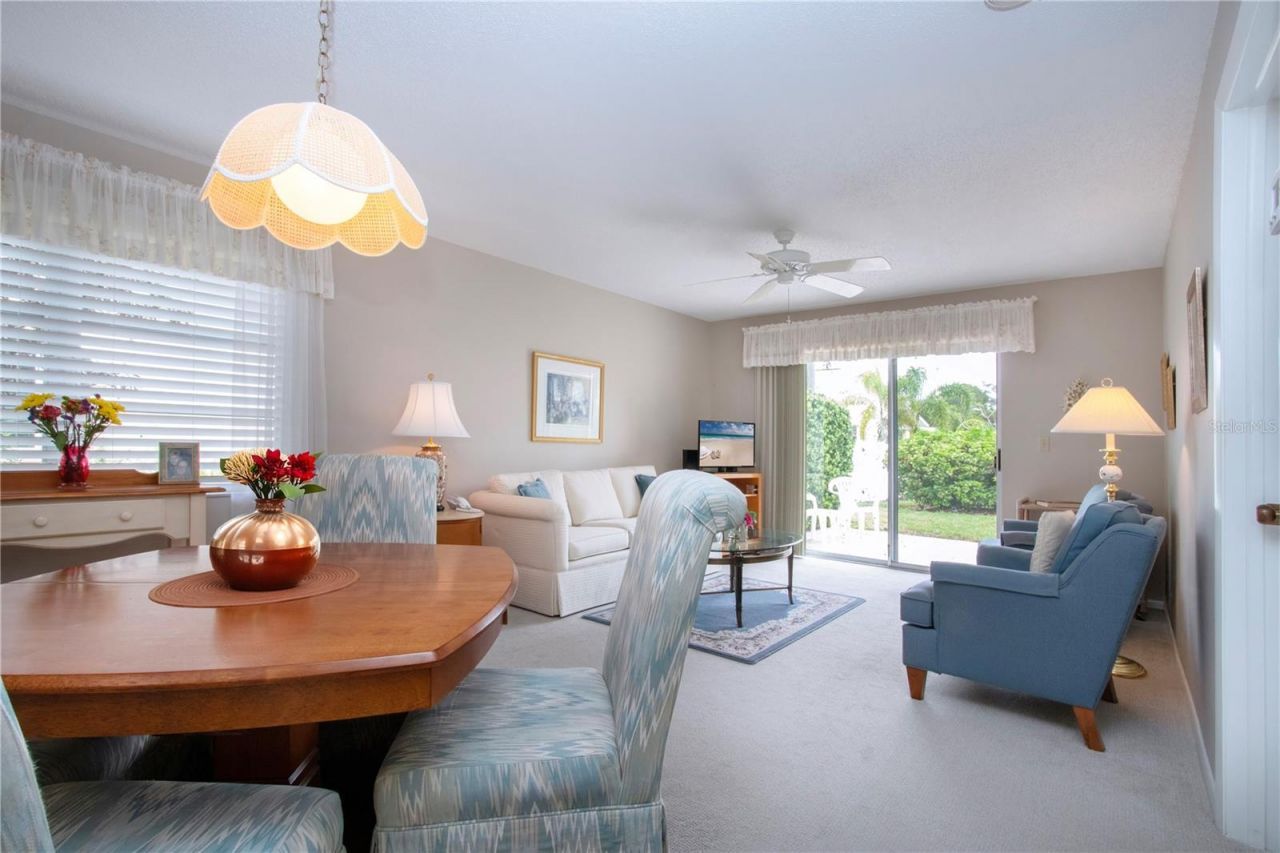 390 301 Boulevard W, Unit 12D, Bradenton, FL 34205 Photo