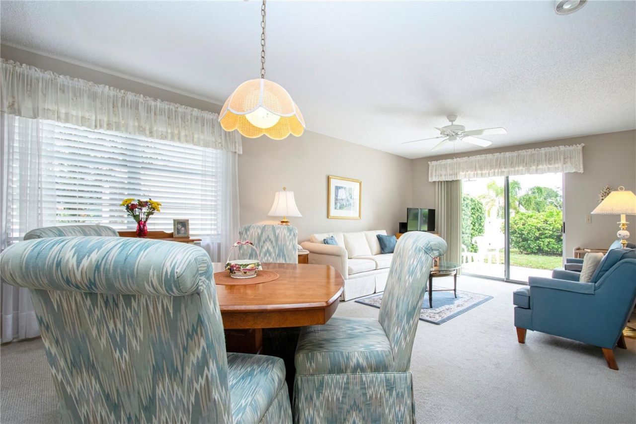 390 301 Boulevard W, Unit 12D, Bradenton, FL 34205 Photo