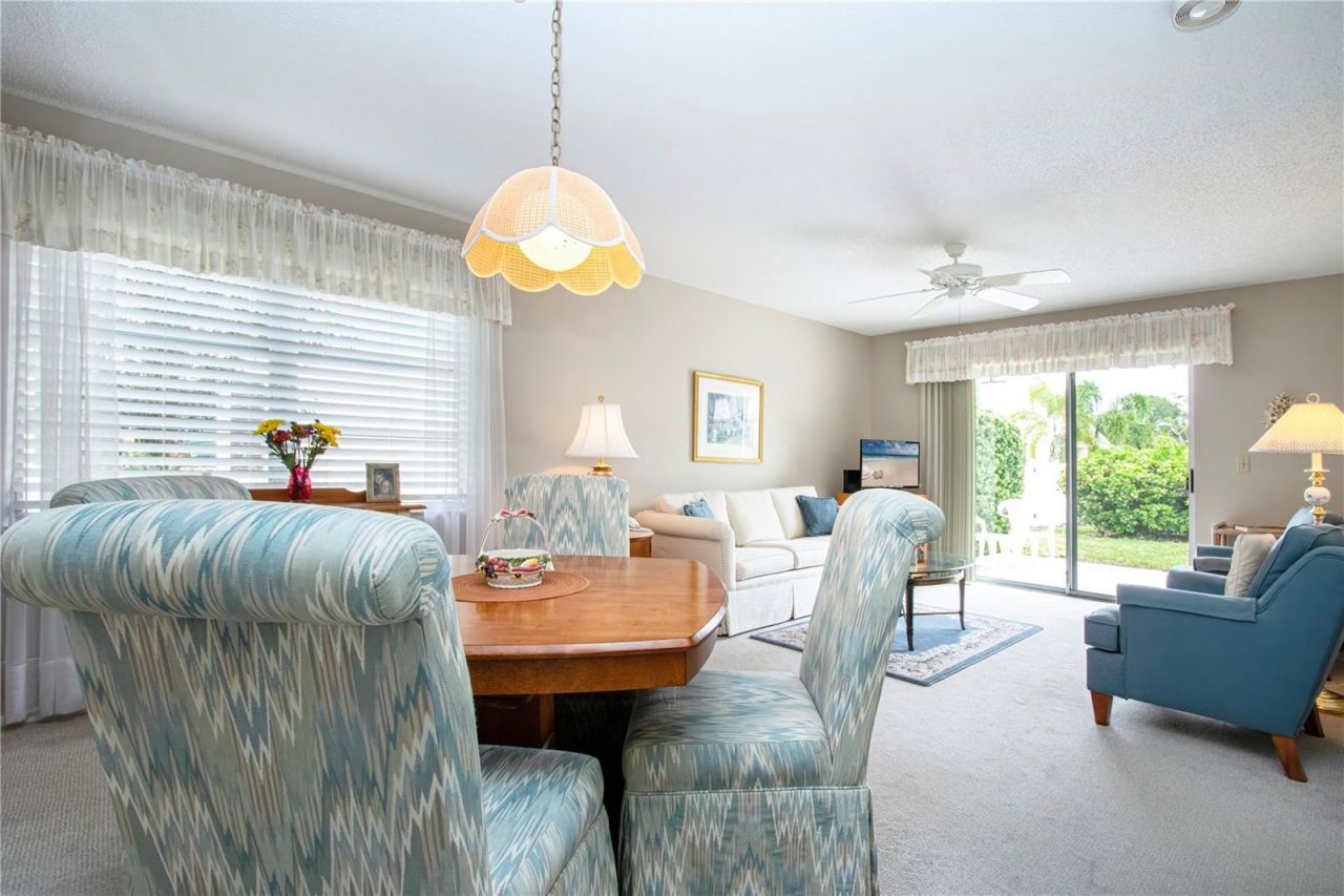 390 301 Boulevard W, Unit 12D, Bradenton, FL 34205 Photo