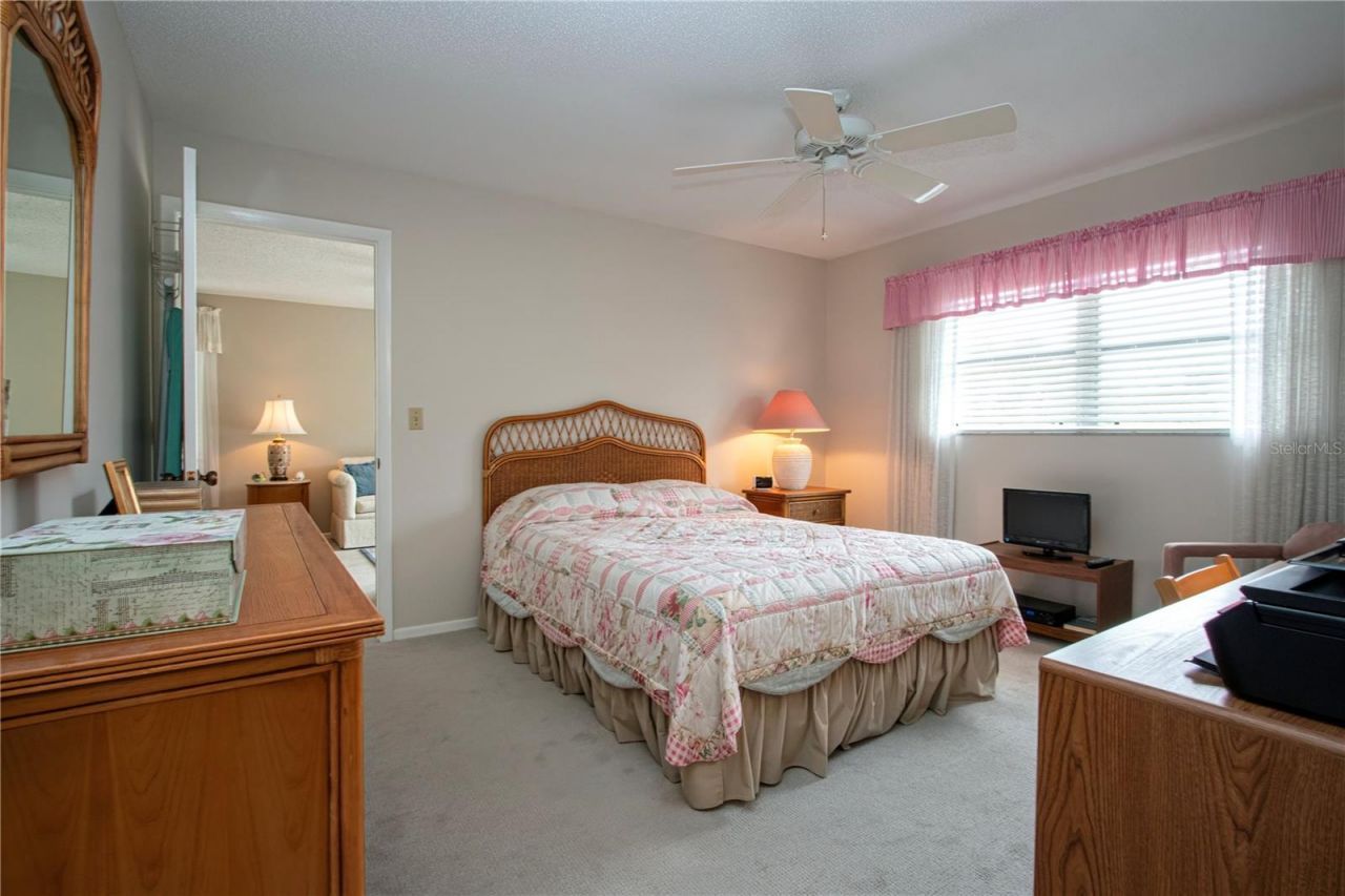 390 301 Boulevard W, Unit 12D, Bradenton, FL 34205 Photo
