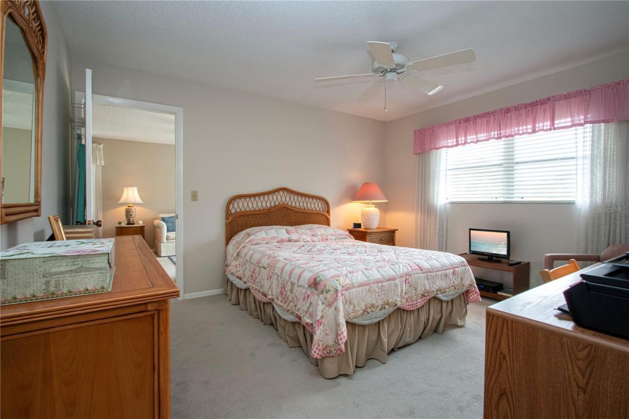 390 301 Boulevard W, Unit 12D, Bradenton, FL 34205 Photo
