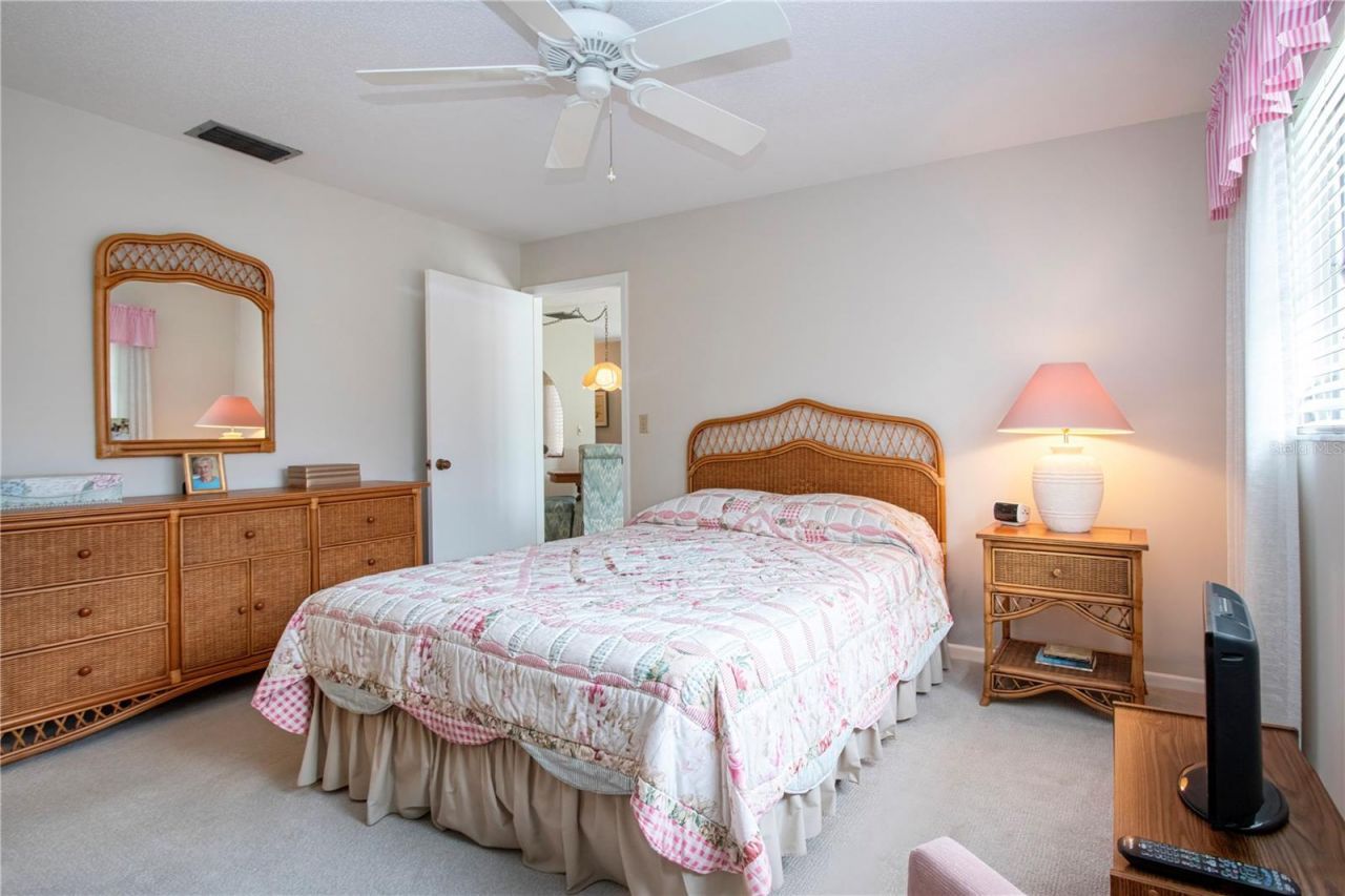 390 301 Boulevard W, Unit 12D, Bradenton, FL 34205 Photo