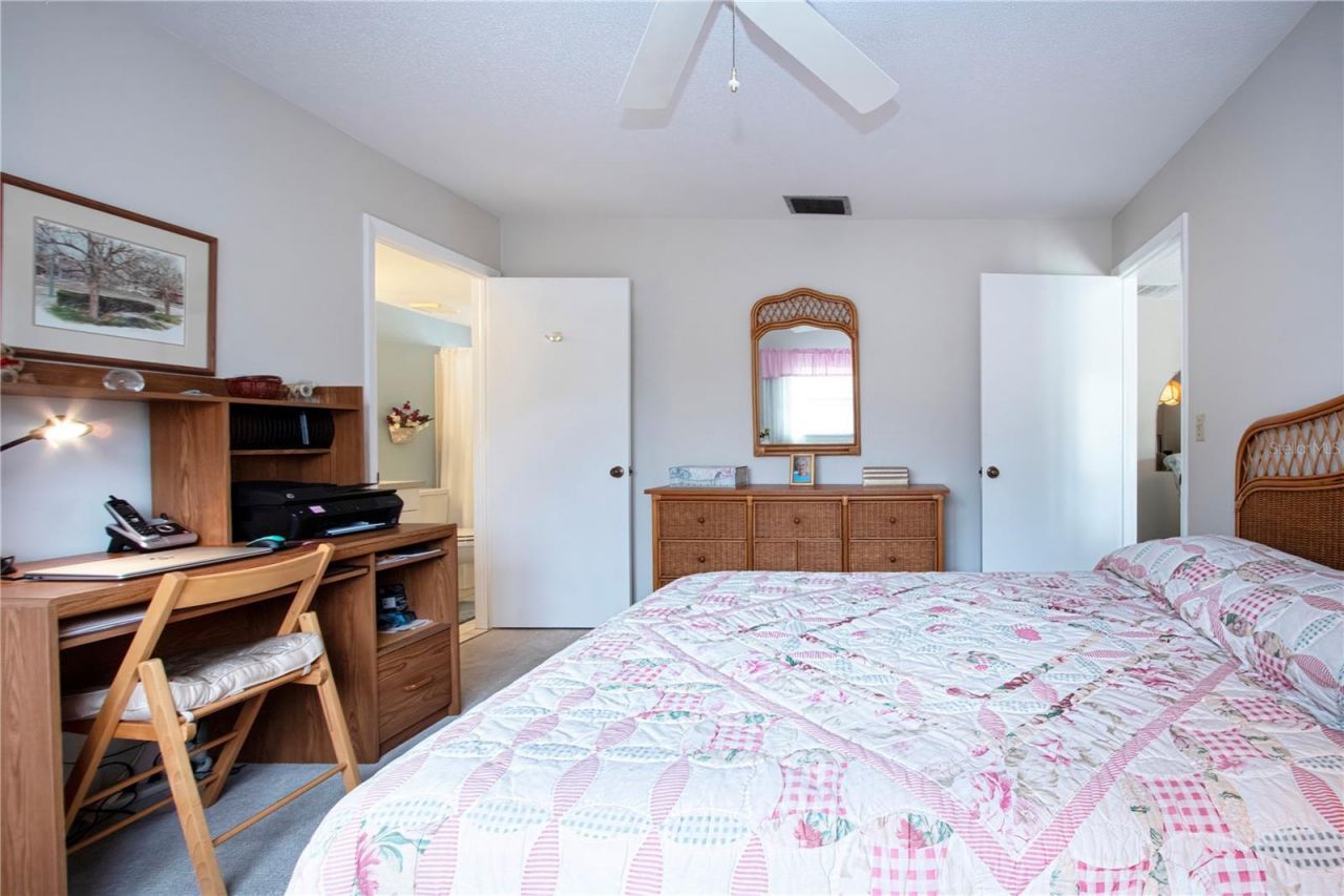 390 301 Boulevard W, Unit 12D, Bradenton, FL 34205 Photo