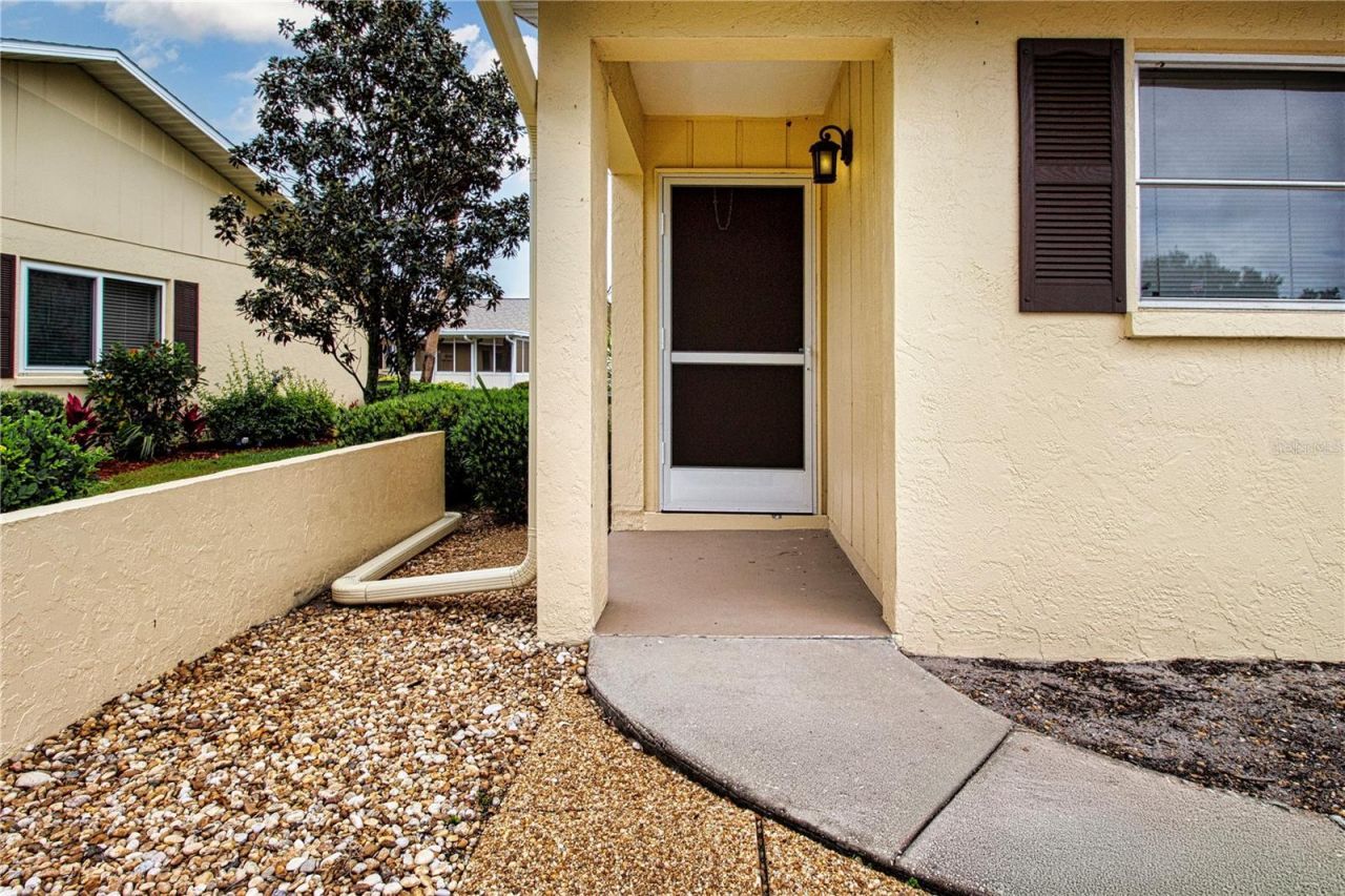 390 301 Boulevard W, Unit 12D, Bradenton, FL 34205 Photo