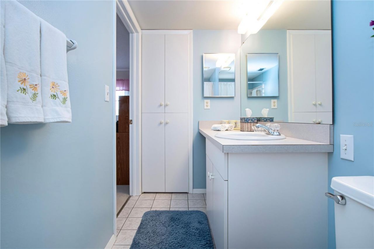 390 301 Boulevard W, Unit 12D, Bradenton, FL 34205 Photo