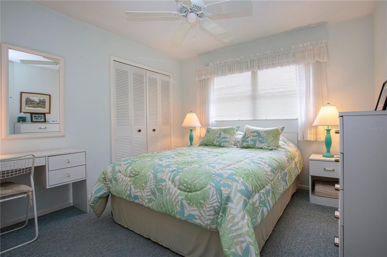 390 301 Boulevard W, Unit 12D, Bradenton, FL 34205 Photo