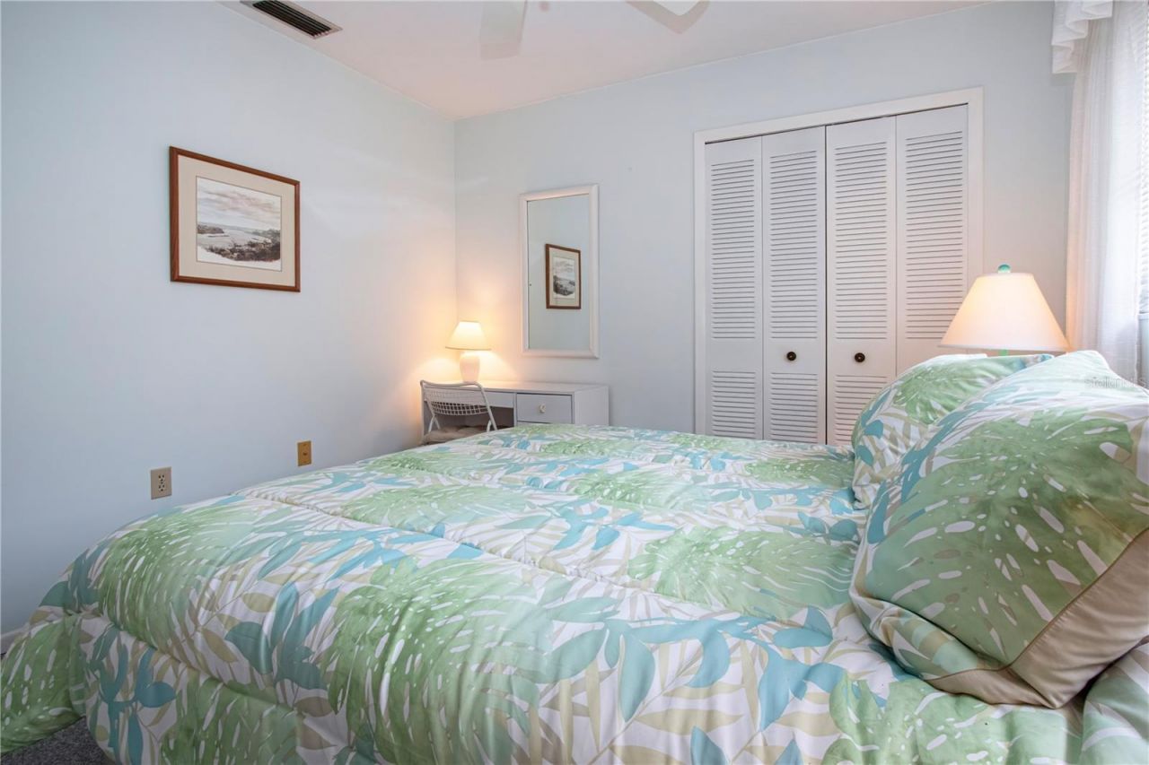 390 301 Boulevard W, Unit 12D, Bradenton, FL 34205 Photo