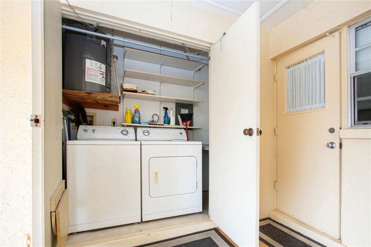 390 301 Boulevard W, Unit 12D, Bradenton, FL 34205 Photo