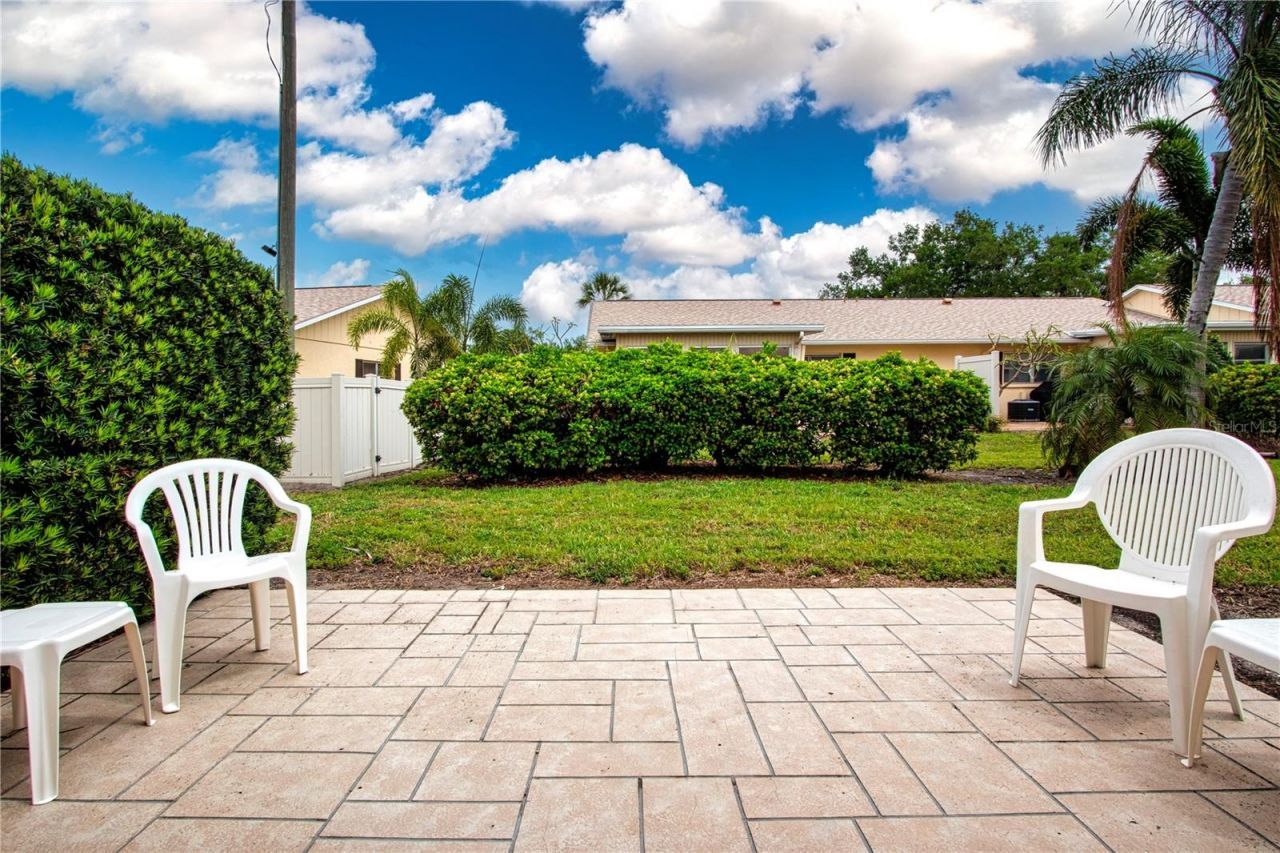 390 301 Boulevard W, Unit 12D, Bradenton, FL 34205 Photo