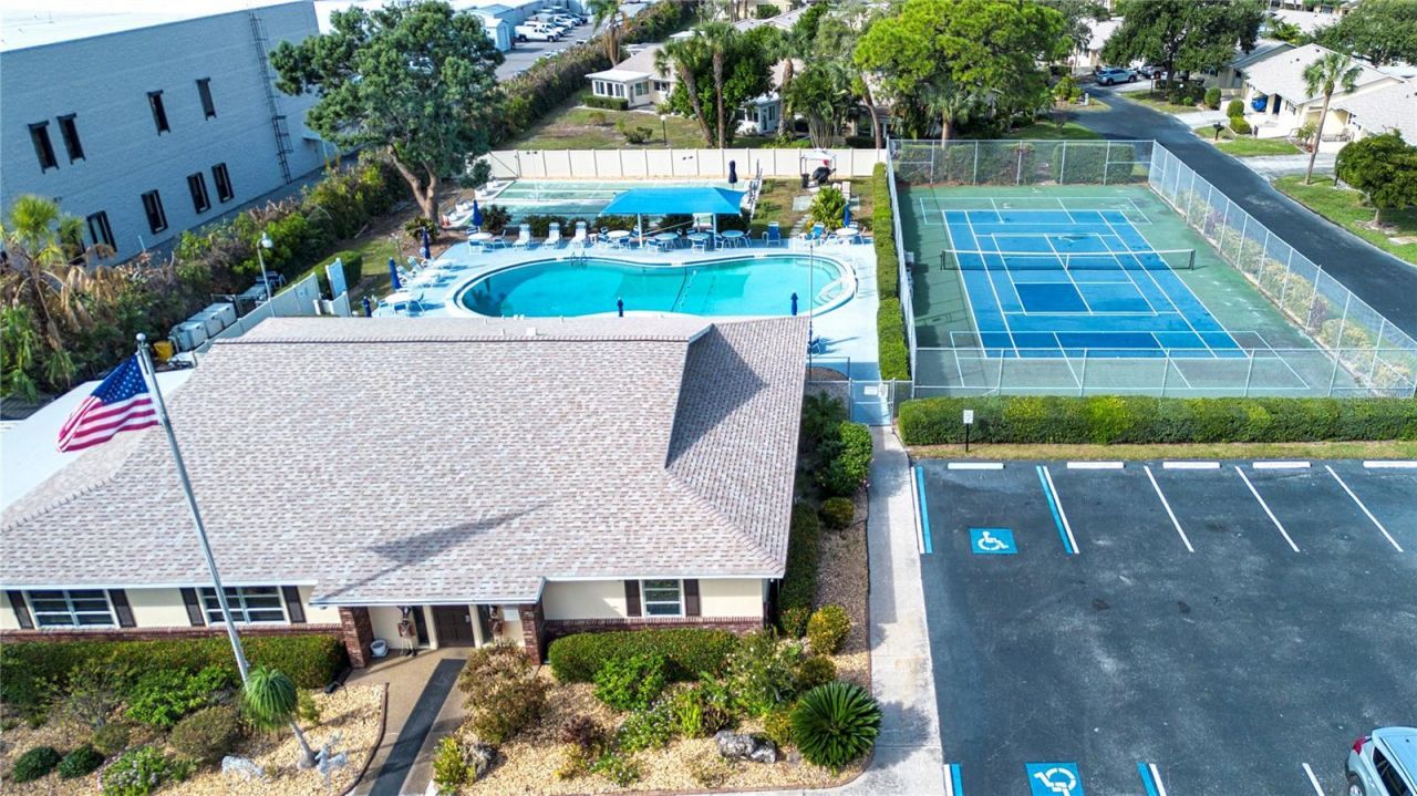 390 301 Boulevard W, Unit 12D, Bradenton, FL 34205 Photo