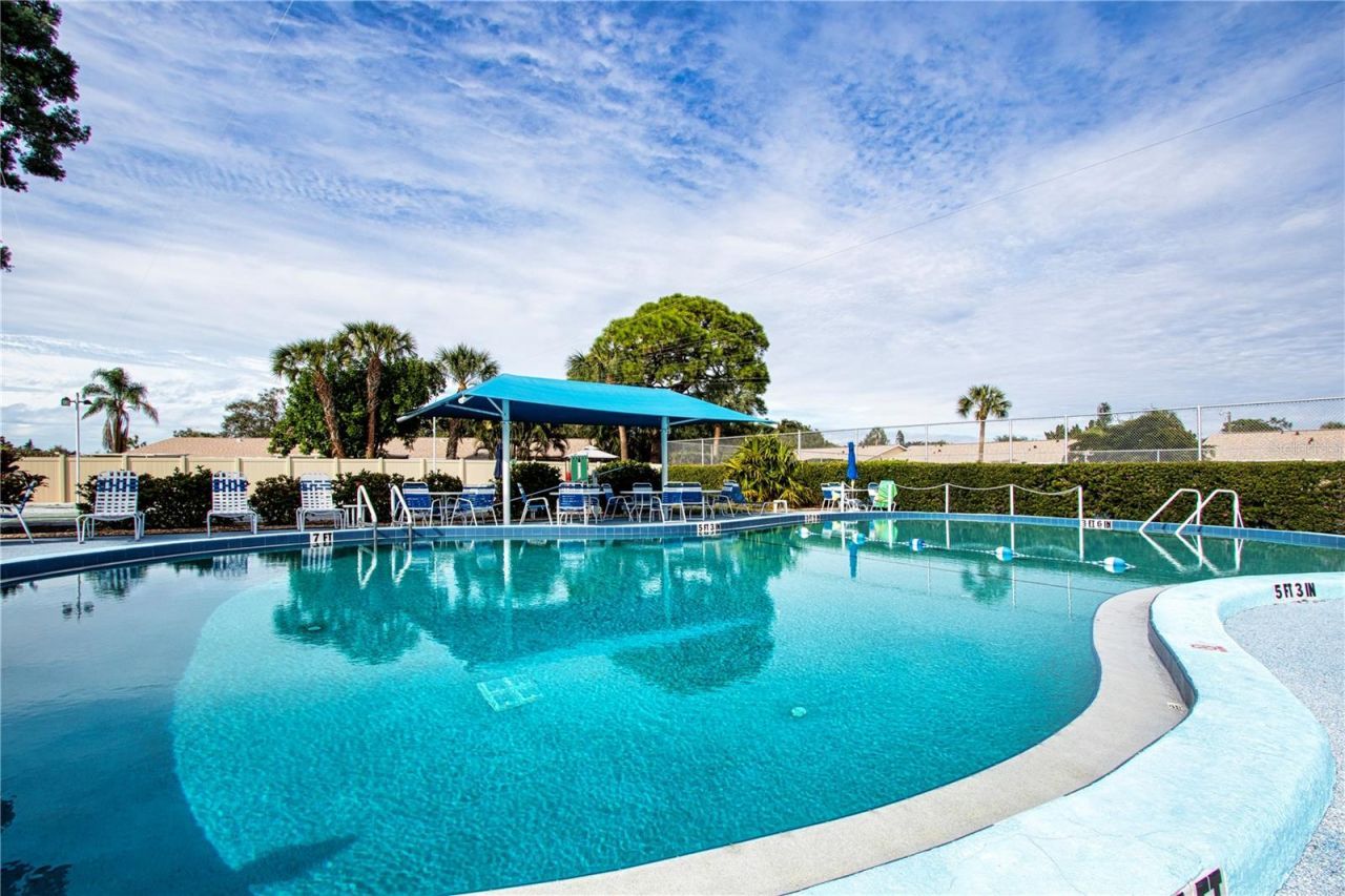 390 301 Boulevard W, Unit 12D, Bradenton, FL 34205 Photo