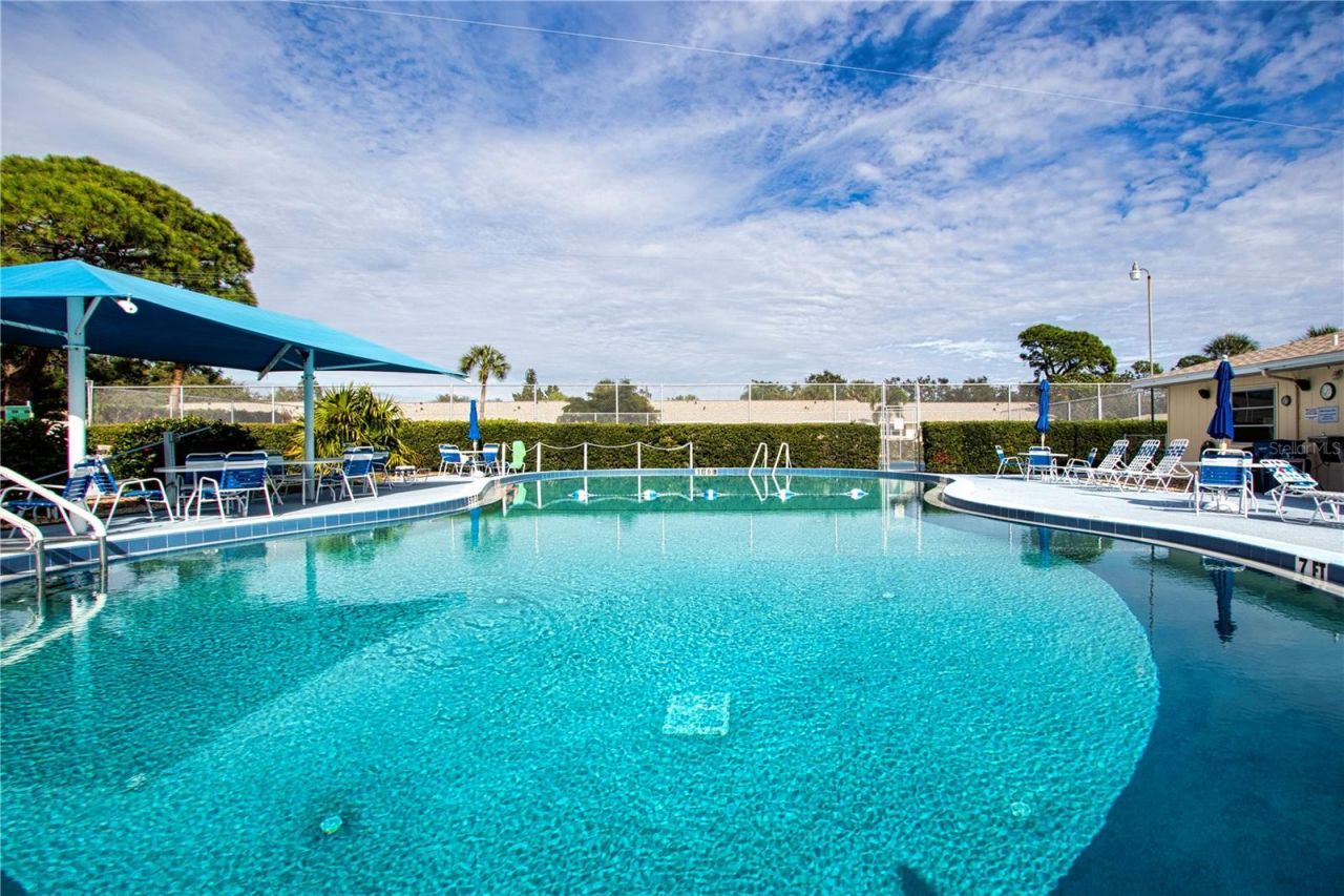 390 301 Boulevard W, Unit 12D, Bradenton, FL 34205 Photo