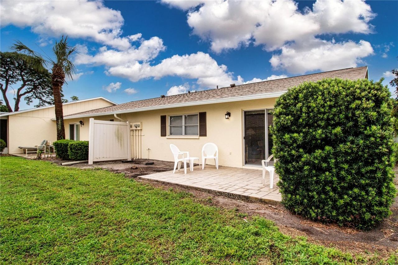 390 301 Boulevard W, Unit 12D, Bradenton, FL 34205 Photo