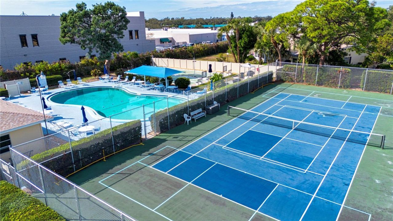 390 301 Boulevard W, Unit 12D, Bradenton, FL 34205 Photo