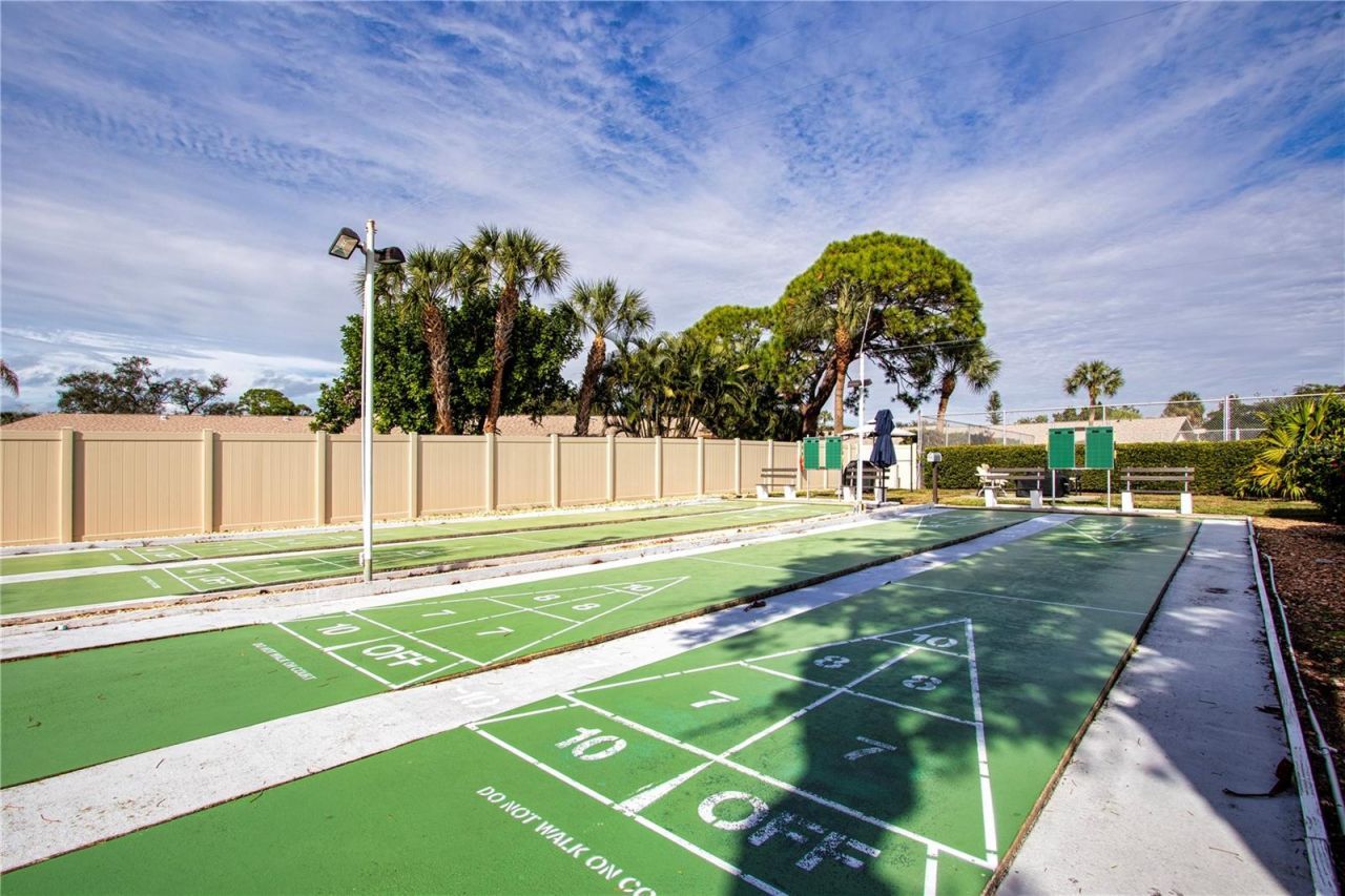 390 301 Boulevard W, Unit 12D, Bradenton, FL 34205 Photo