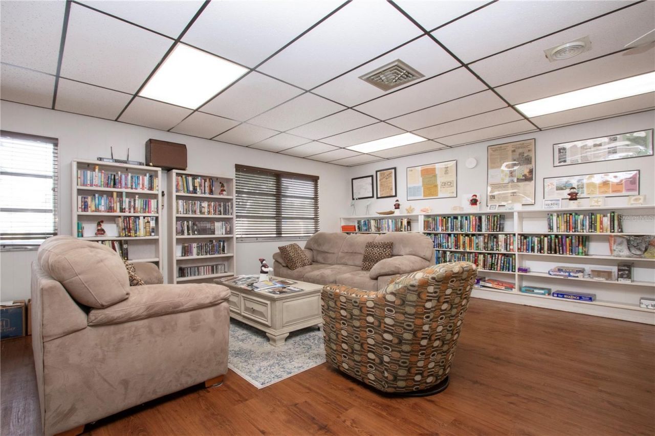 390 301 Boulevard W, Unit 12D, Bradenton, FL 34205 Photo