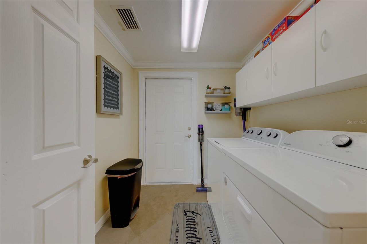 2017 Cove Drive, Largo, FL 33774 Photo