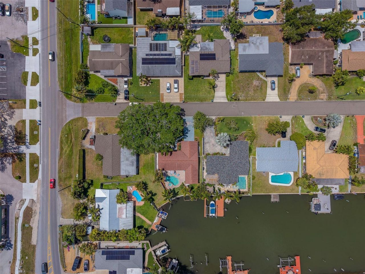 2017 Cove Drive, Largo, FL 33774 Photo