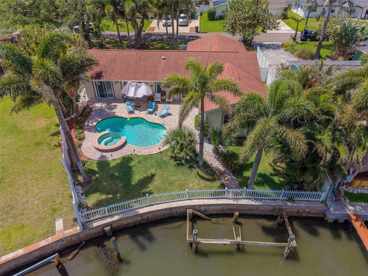 2017 Cove Drive, Largo, FL 33774 Photo