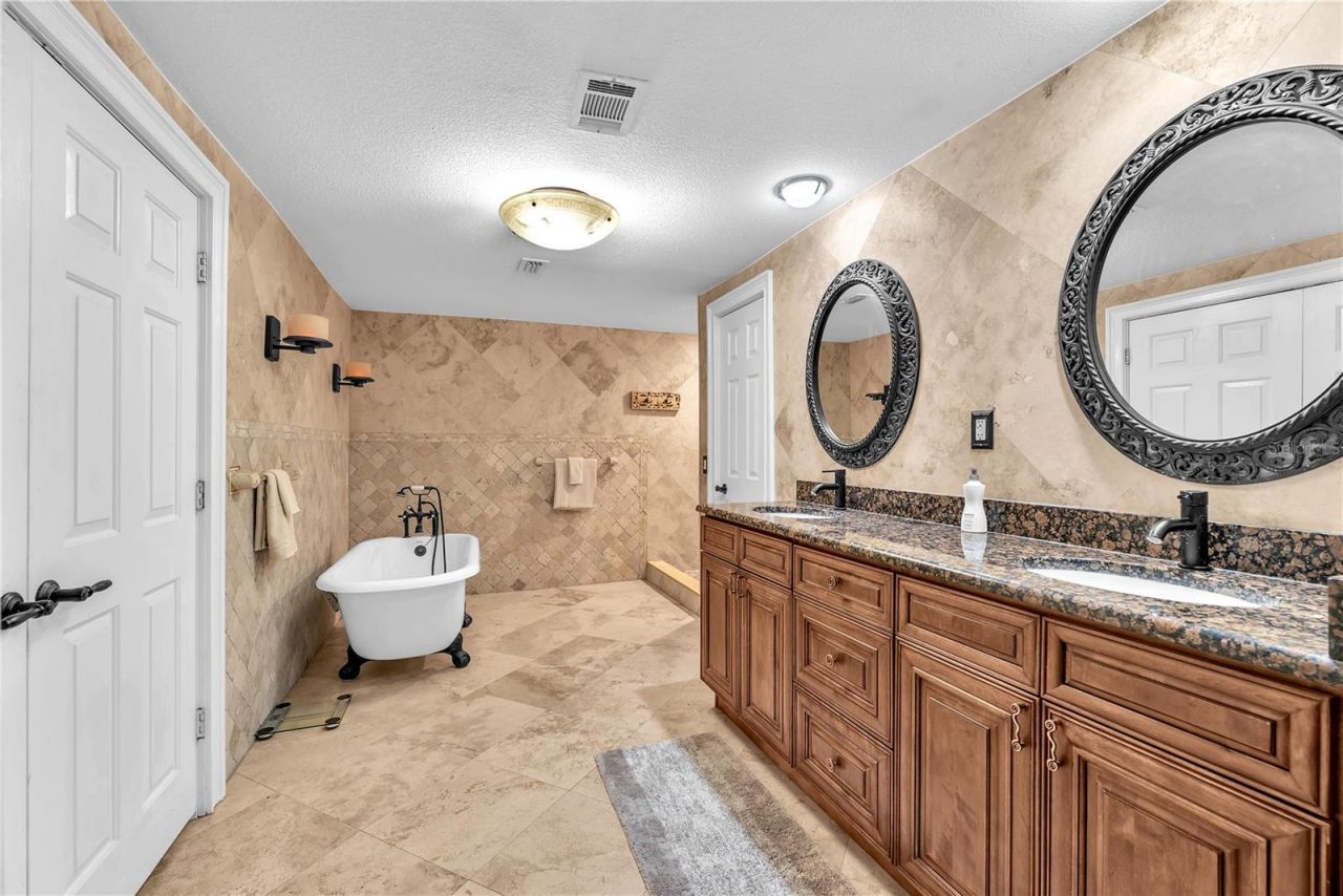 11209 Donneymoor Drive, Riverview, FL 33569 Photo