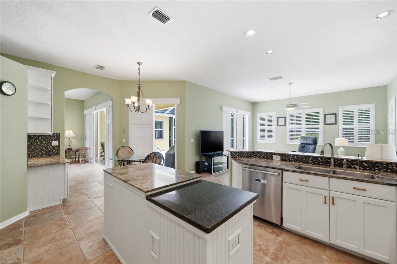 19106 Saint Laurent Drive , Lutz, FL 33558 Photo