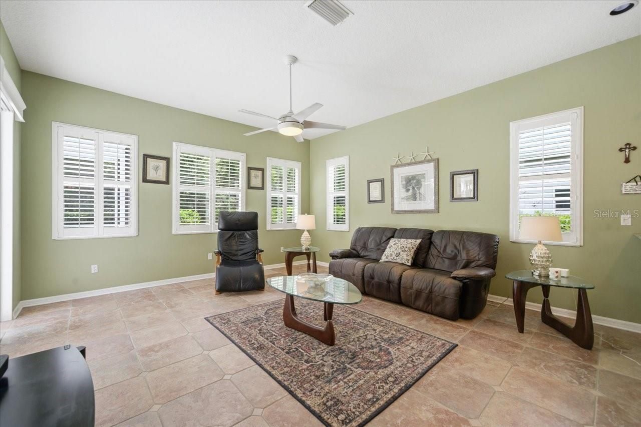 19106 Saint Laurent Drive , Lutz, FL 33558 Photo