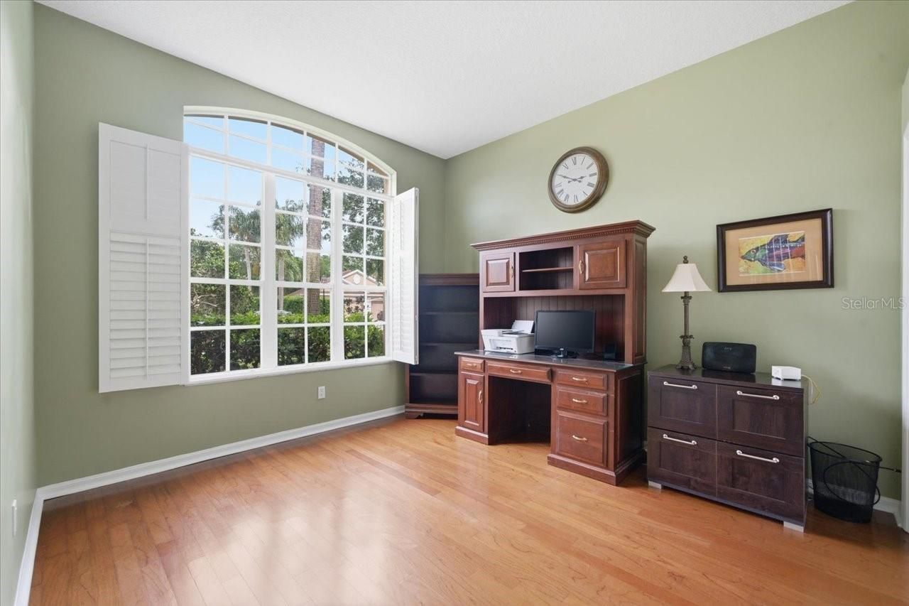 19106 Saint Laurent Drive , Lutz, FL 33558 Photo