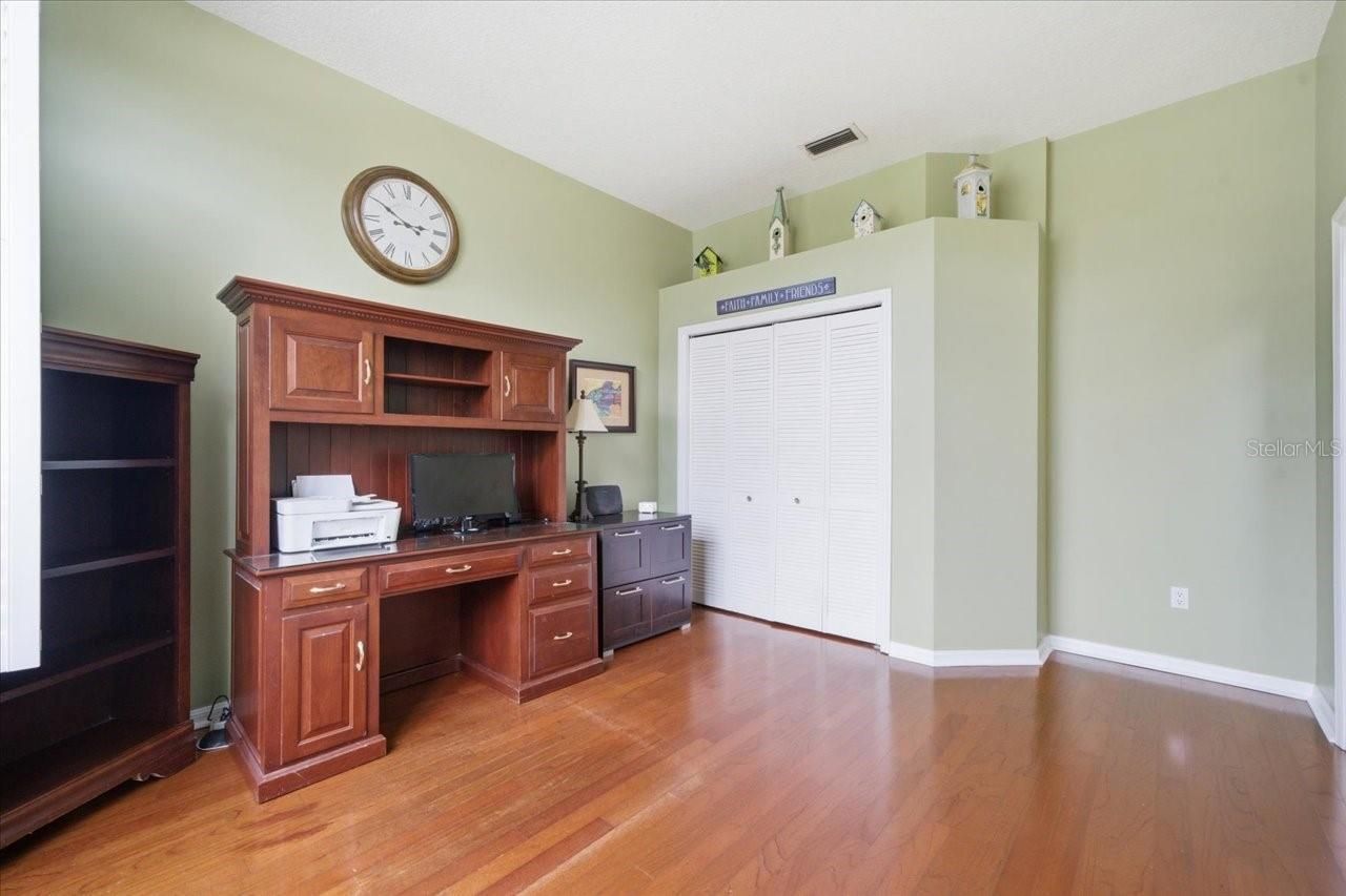 19106 Saint Laurent Drive , Lutz, FL 33558 Photo