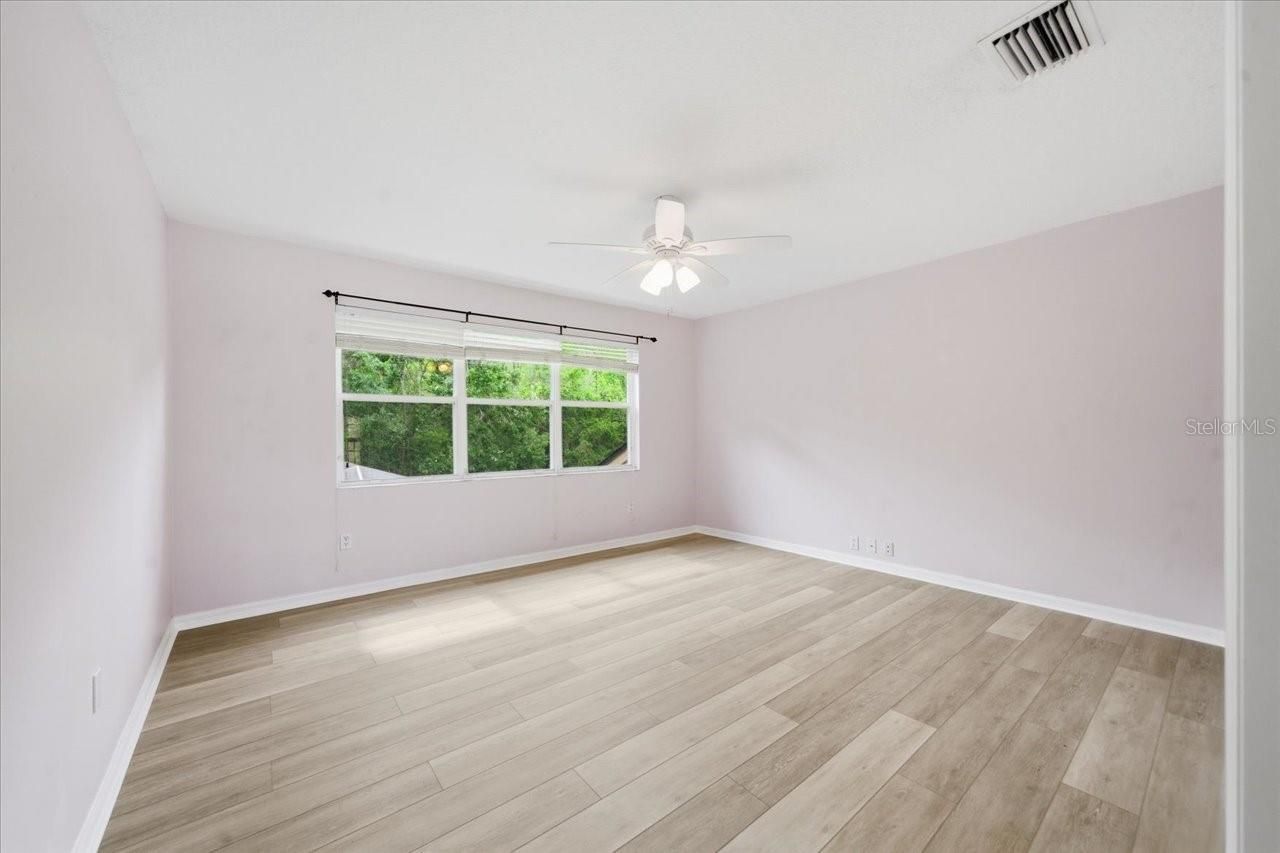 19106 Saint Laurent Drive , Lutz, FL 33558 Photo