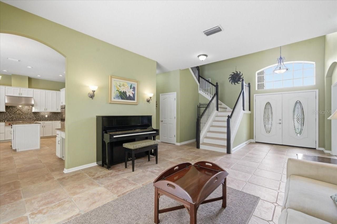 19106 Saint Laurent Drive , Lutz, FL 33558 Photo