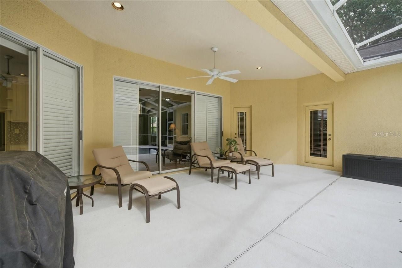 19106 Saint Laurent Drive , Lutz, FL 33558 Photo