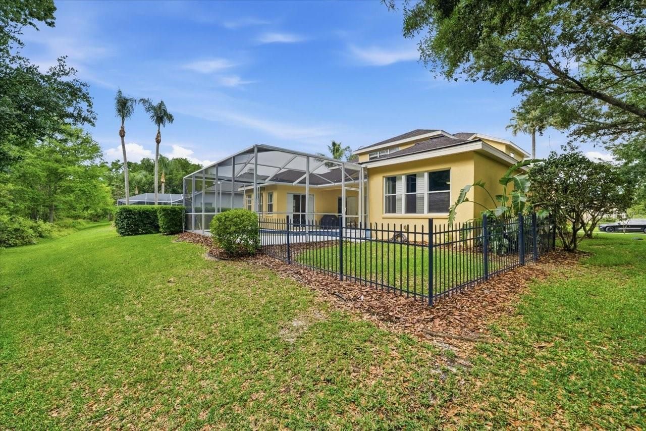 19106 Saint Laurent Drive , Lutz, FL 33558 Photo