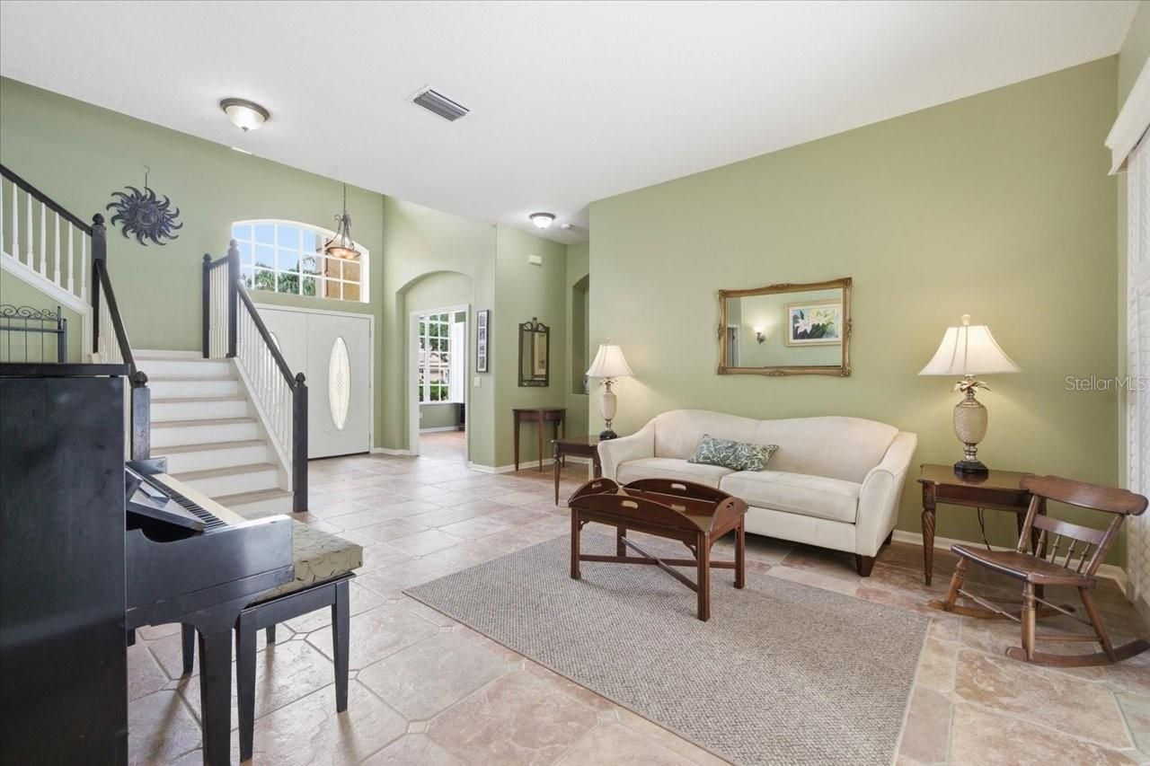 19106 Saint Laurent Drive , Lutz, FL 33558 Photo