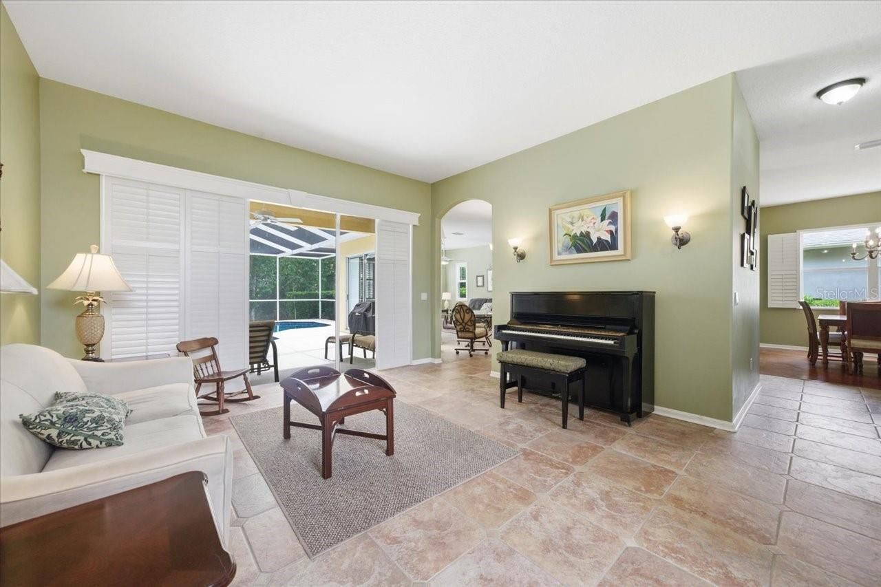 19106 Saint Laurent Drive , Lutz, FL 33558 Photo