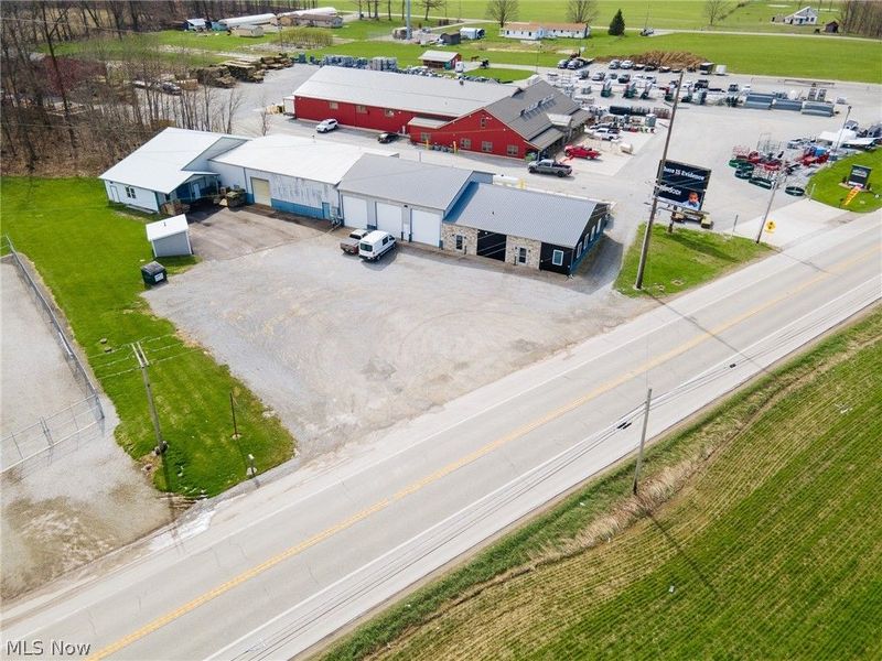13407 Dover Rd, Apple Creek, OH 44606 Photo 3