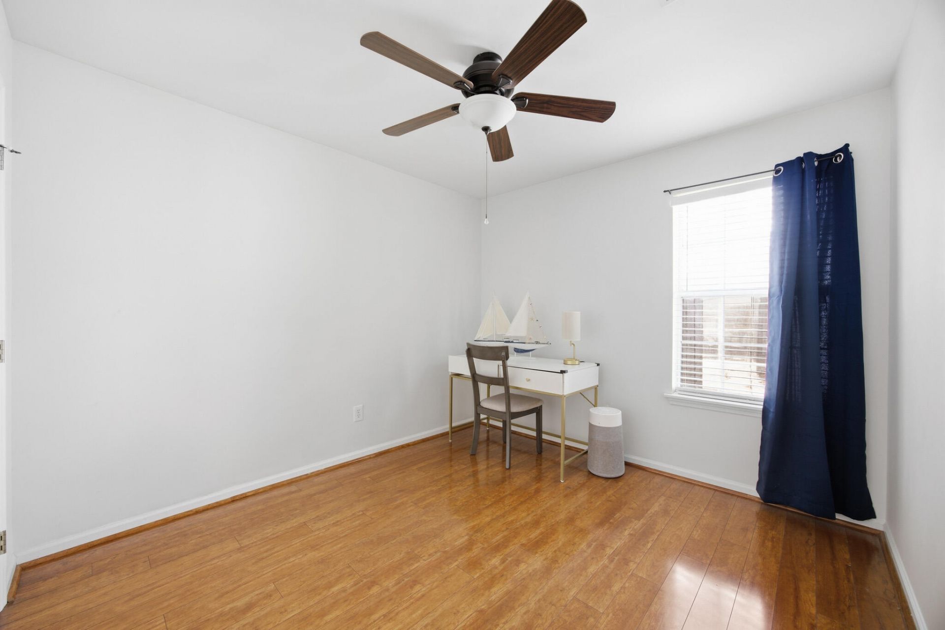 1929 Treebark Drive Photo 17