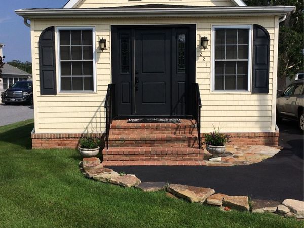 221 S Dunton Avenue, East Patchogue, NY 11772