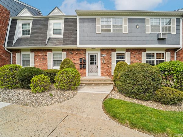 103 Doxbury Lane, Suffern, NY 10901