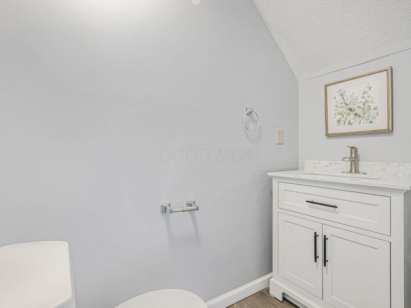 4919 Dublin Falls, Unit C, Columbus, OH 43221 Photo 16