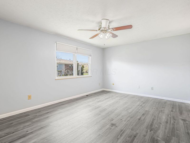 4919 Dublin Falls, Unit C, Columbus, OH 43221 Photo 19