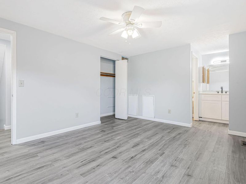 4919 Dublin Falls, Unit C, Columbus, OH 43221 Photo 24