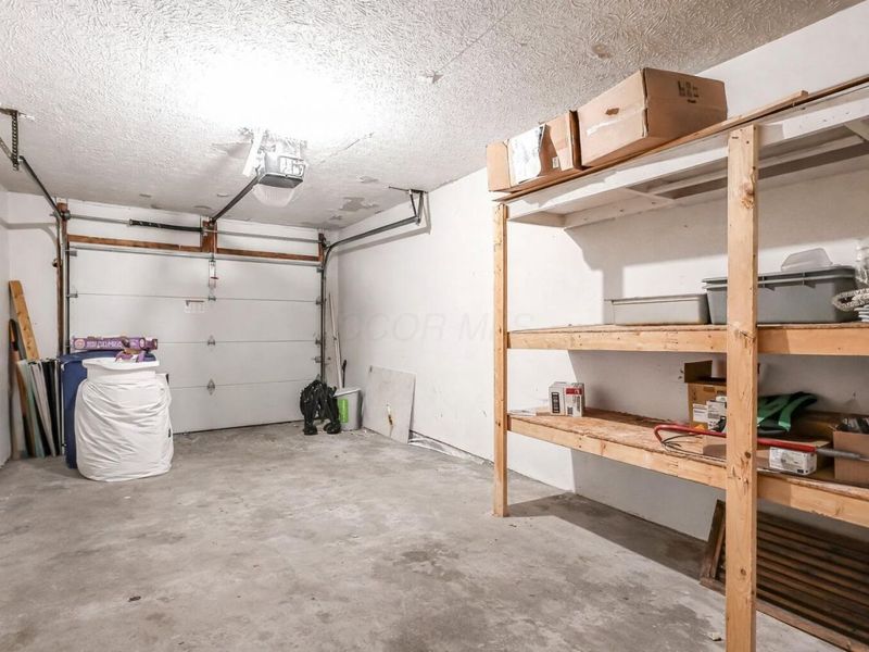 4919 Dublin Falls, Unit C, Columbus, OH 43221 Photo 31