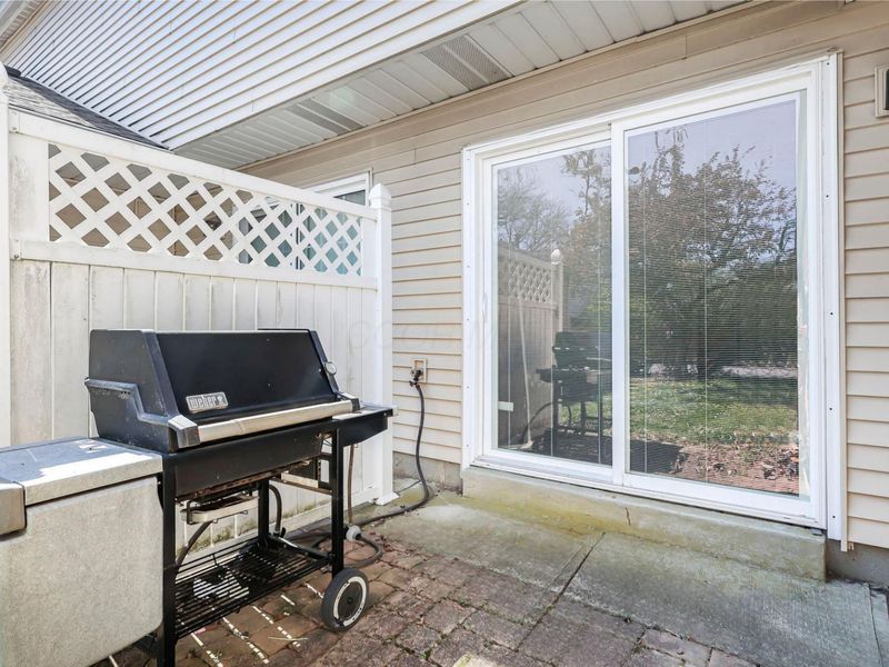 4919 Dublin Falls, Unit C, Columbus, OH 43221 Photo 32