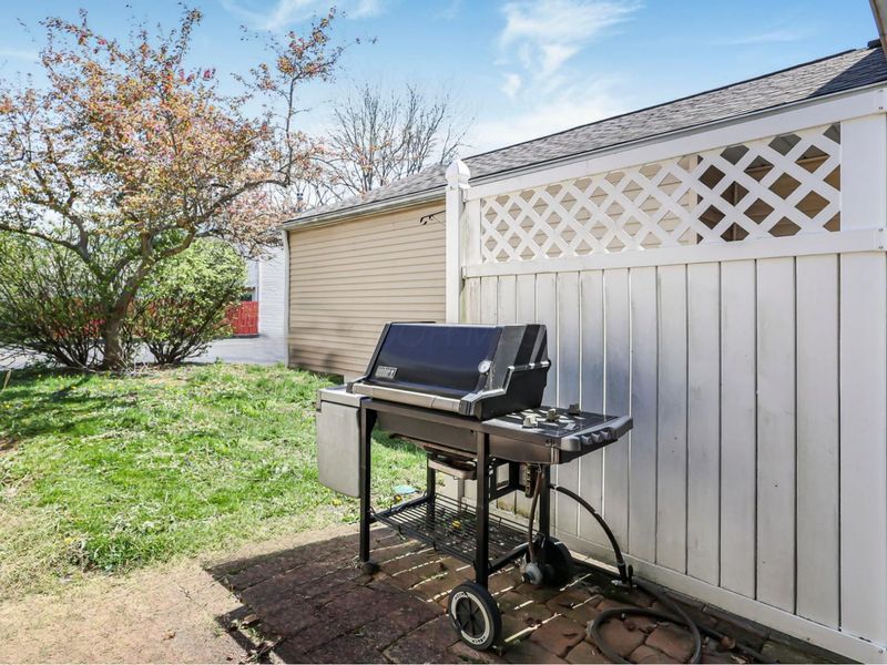 4919 Dublin Falls, Unit C, Columbus, OH 43221 Photo 33